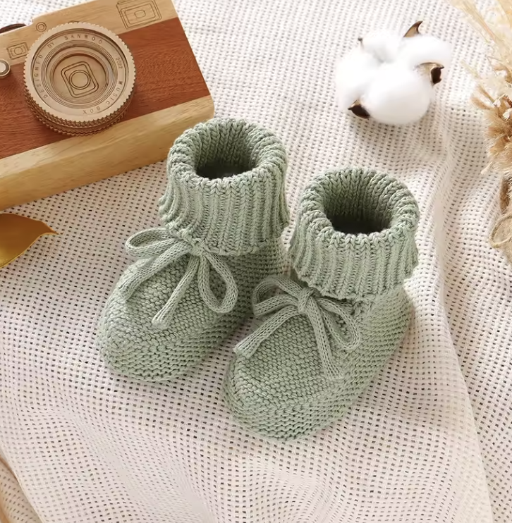 SnuggleSteps – Chaudes et douces – Chaussons tricotés pour bébés