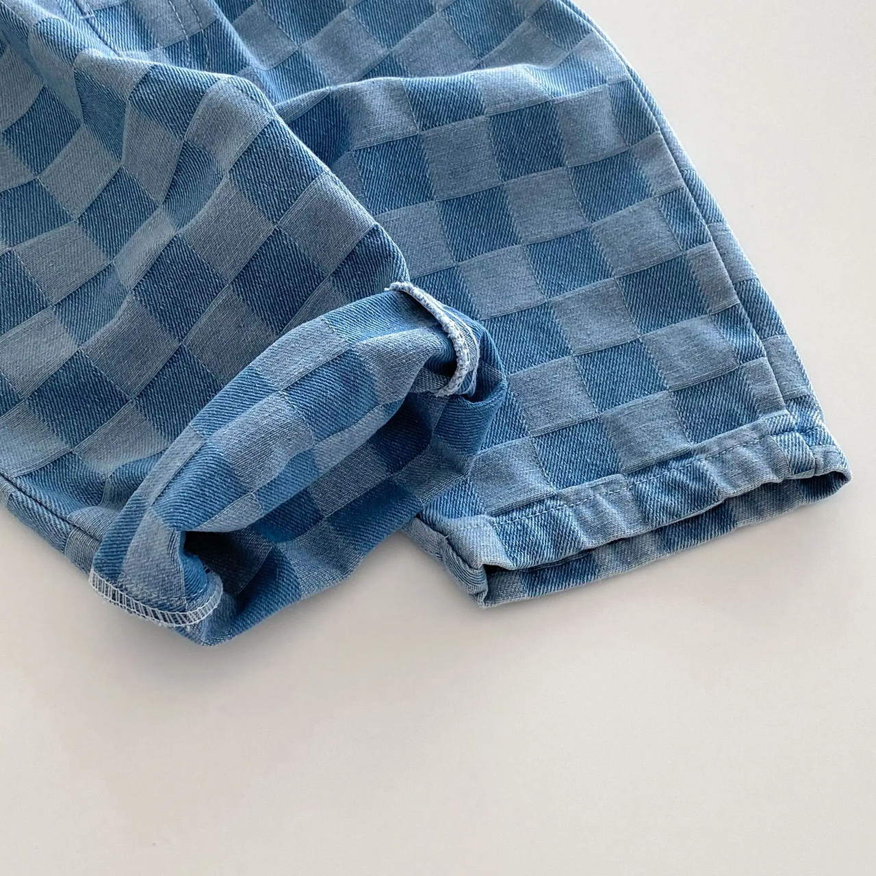 DenimCheck – Confortable et tendance – Pantalon pour enfant à motifs carrés