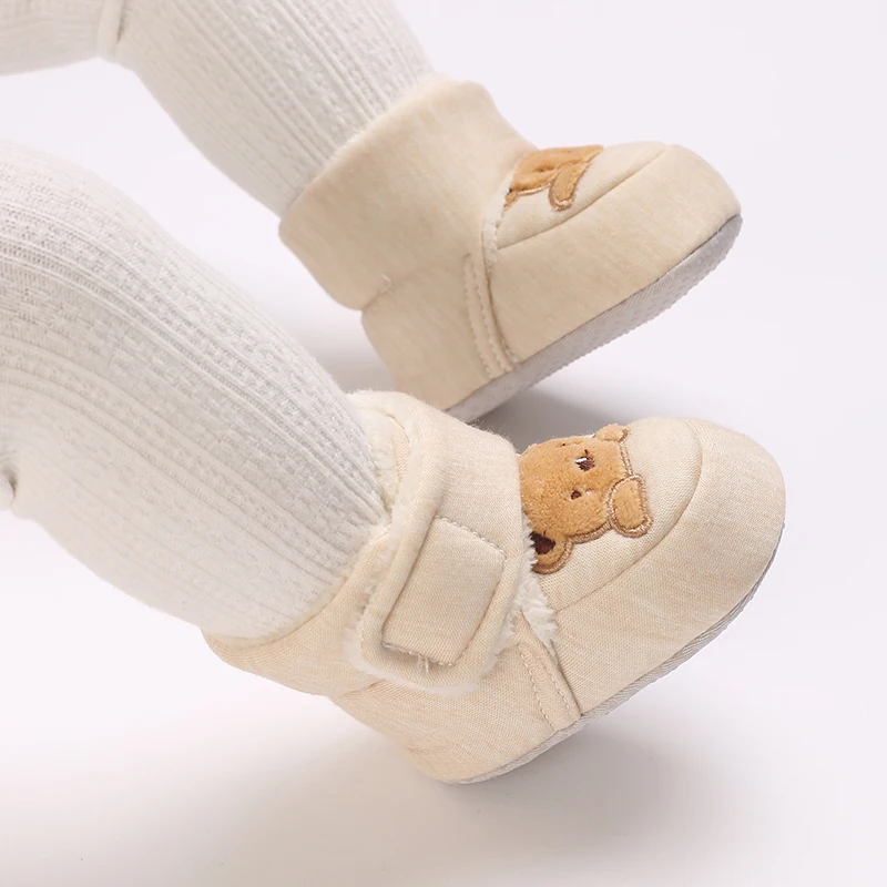 TinyBoots – Chaleureuses et confortables – Chaussures en peluche pour bébés pour l'hiver
