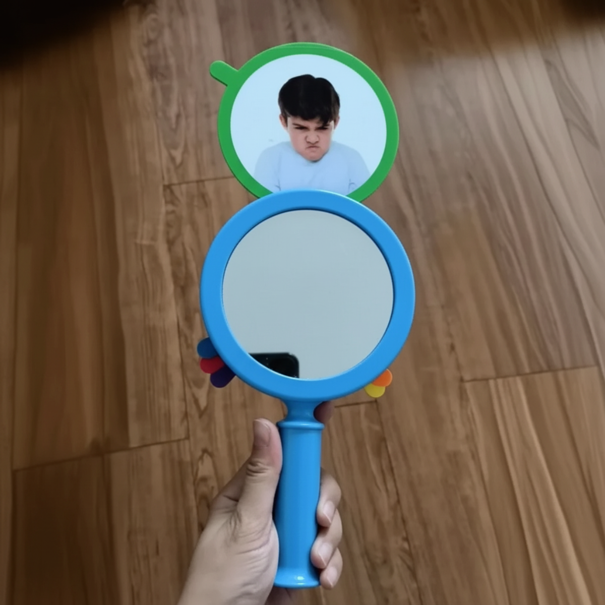 MirrorFun – Éducatif et interactif – Miroir avec expressions faciales