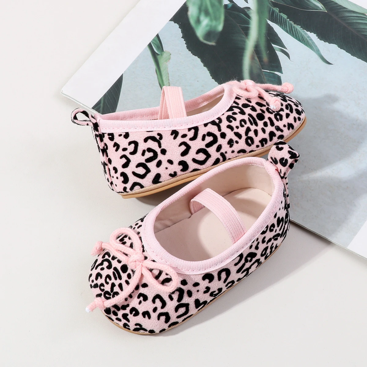 TinyStyle – Mignonnes et élégantes – Chaussures pour bébés filles à imprimé léopard