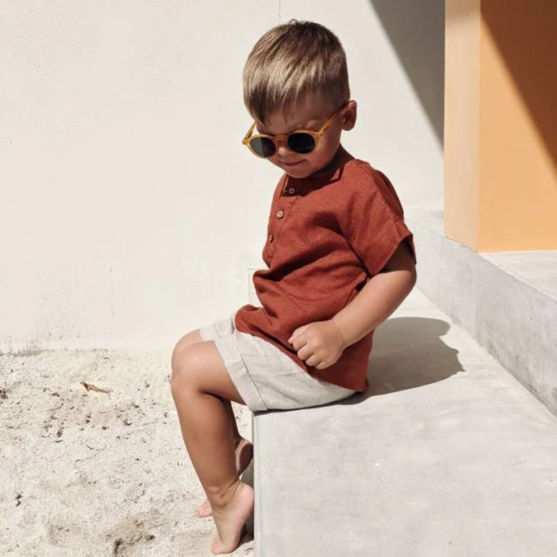 LittleClassic – Élégant et confortable – Chemise en lin pour garçon avec boutons décoratifs