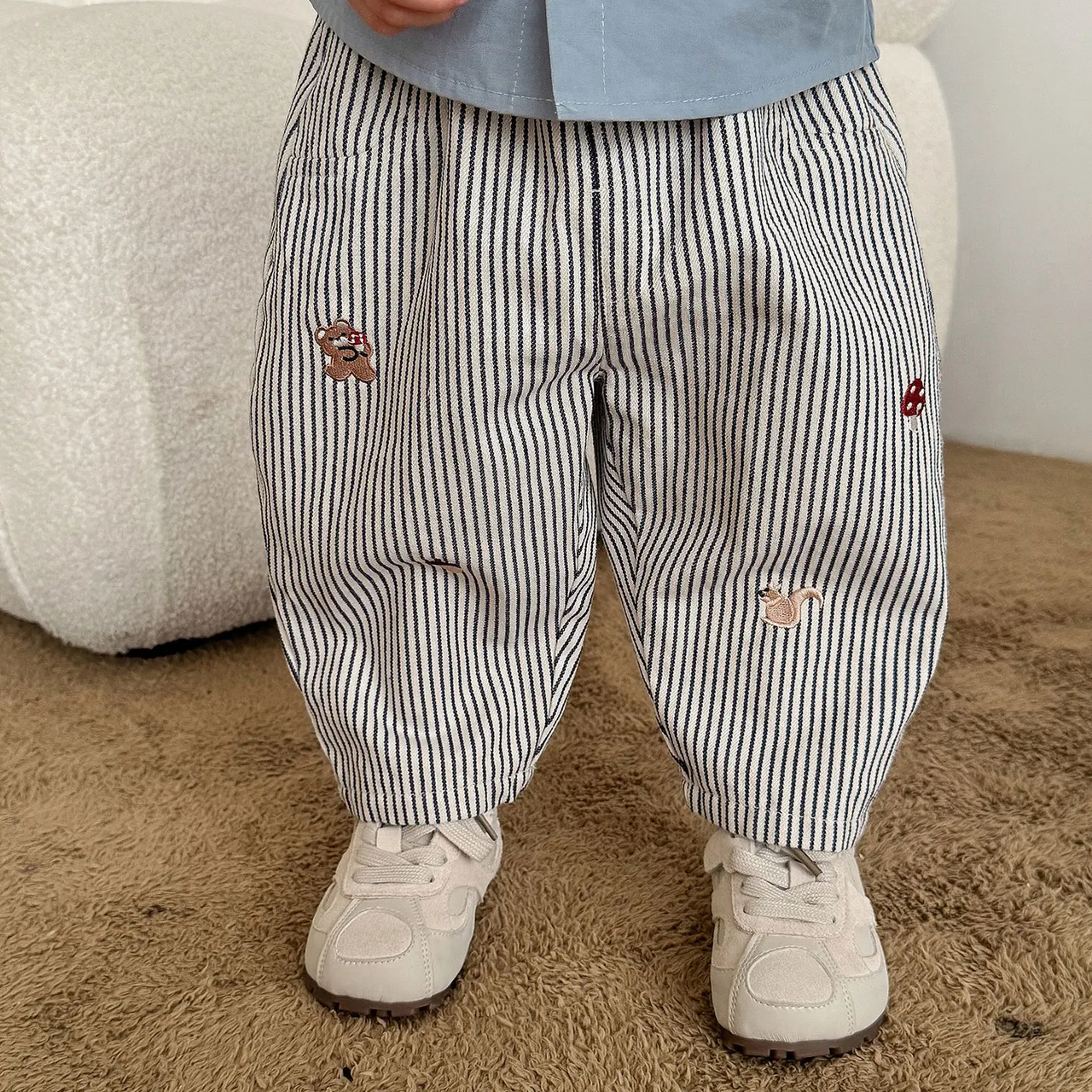 LittlePatch – Doux et confortables – Pantalons pour enfants avec détails brodés
