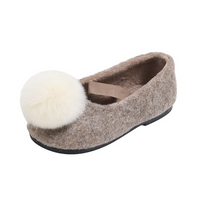 Thumbnail for SoftSteps –  Chaudes et douillettes – Chaussures pour filles avec pompon en peluche