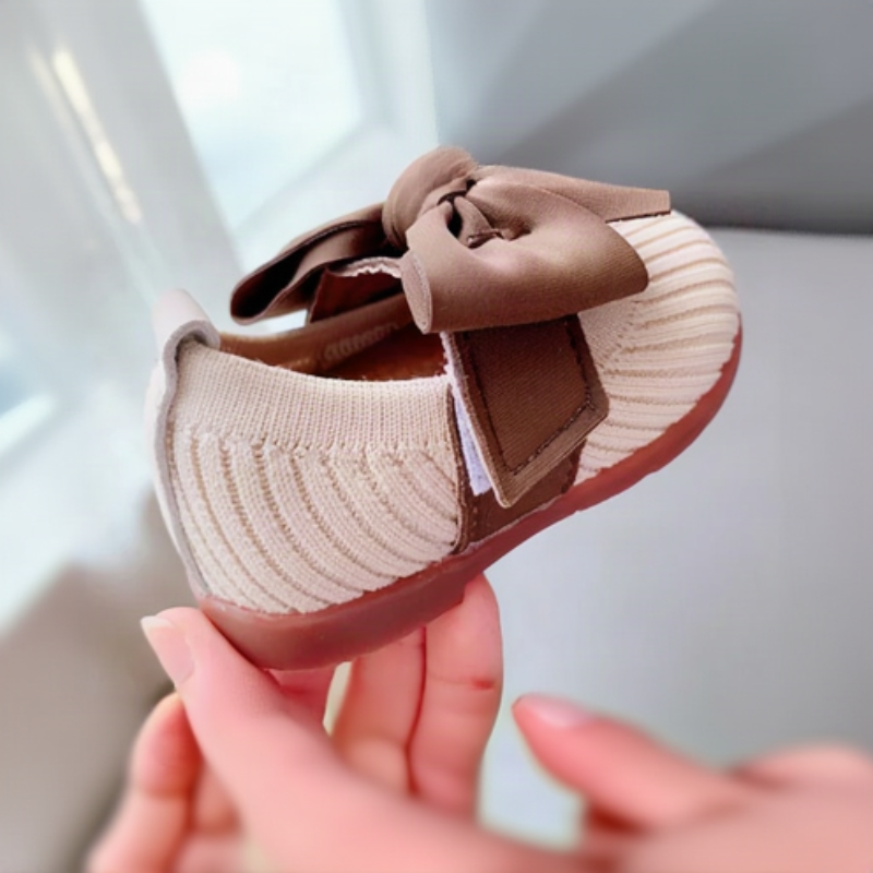 SweetBow – Mignon et pratique – Chaussons de bébé tricotés avec un nœud papillon
