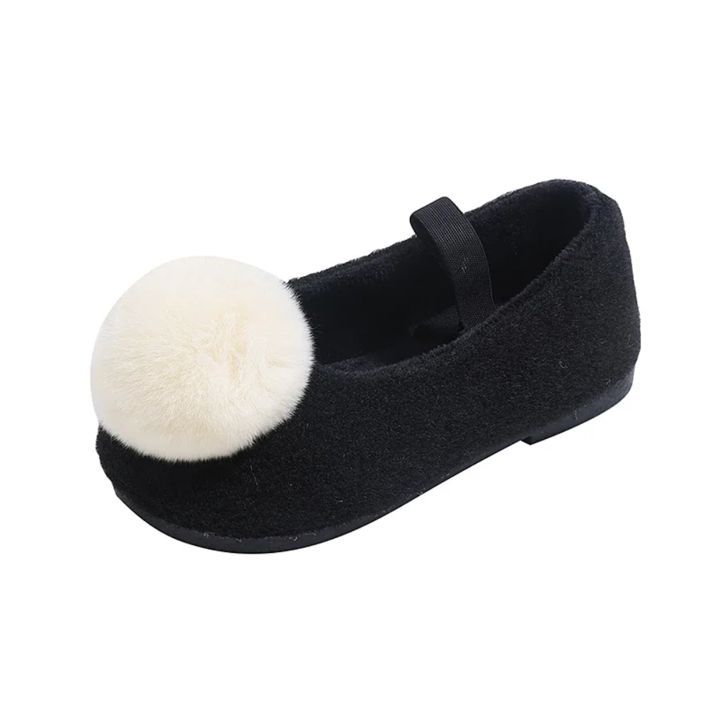 SoftSteps –  Chaudes et douillettes – Chaussures pour filles avec pompon en peluche