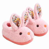 Thumbnail for BunnyToes – Douces et chaudes – Chaussons en peluche en forme de lapin