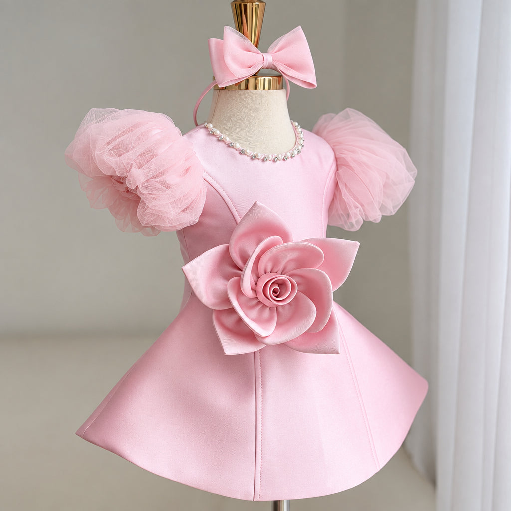LittleRose – Élégante et festive – Robe pour fille avec fleur en 3D et manches bouffantes
