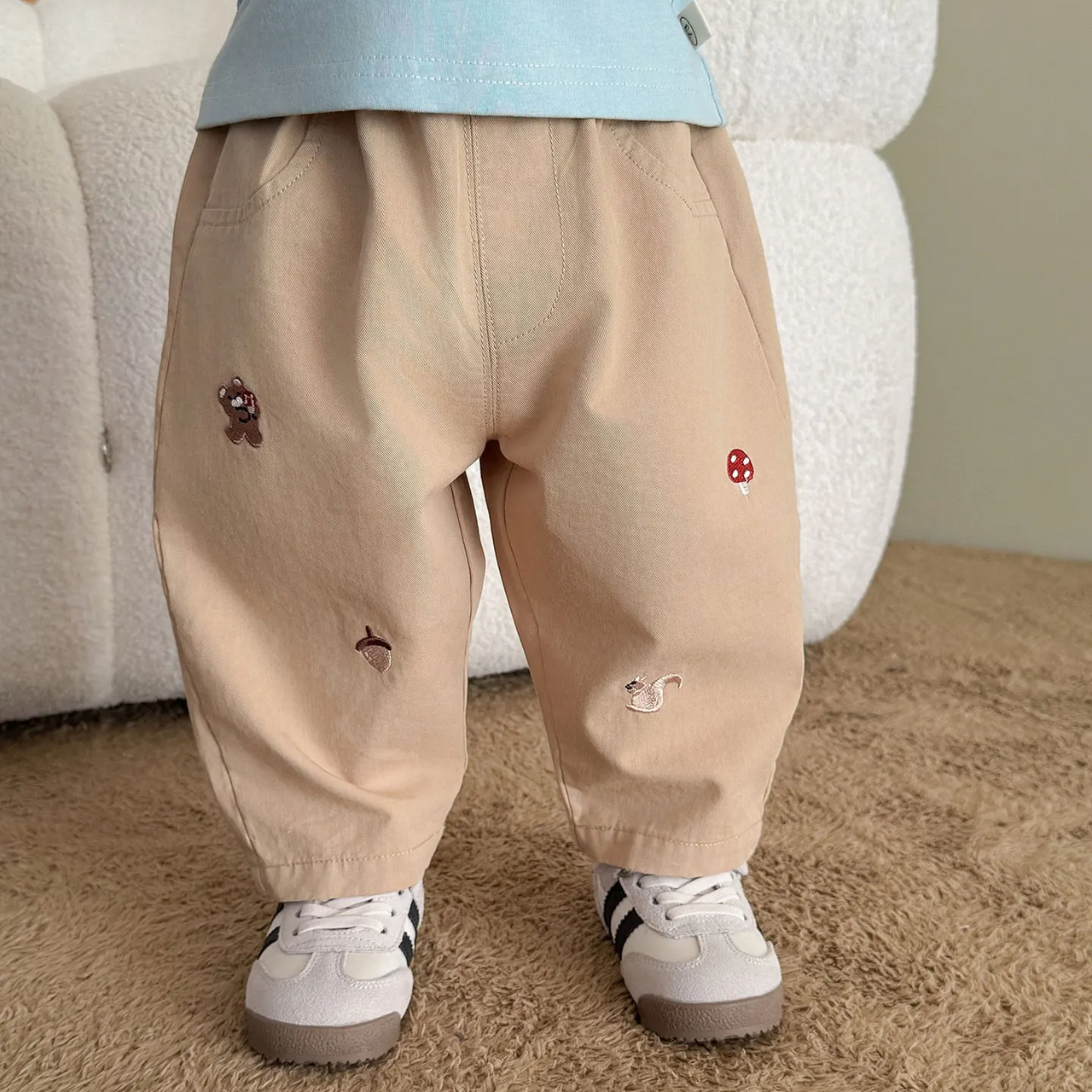 LittlePatch – Doux et confortables – Pantalons pour enfants avec détails brodés