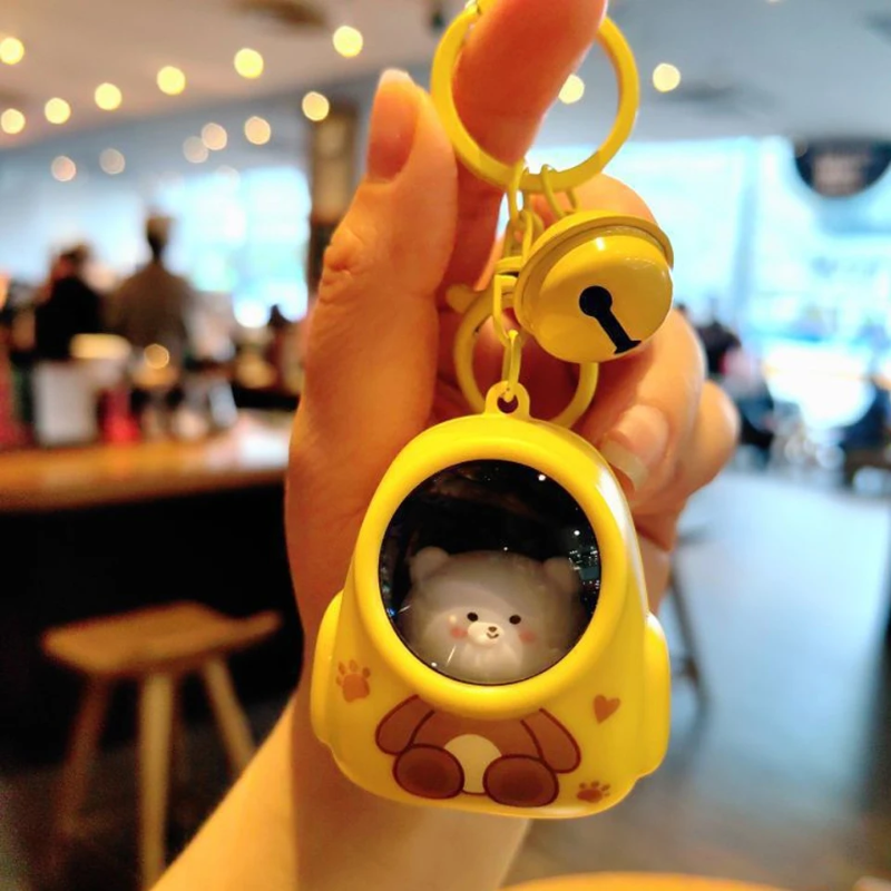 Glowing Astronaut Charm – Mignon et lumineux – Pendentif sac « Astronaute »