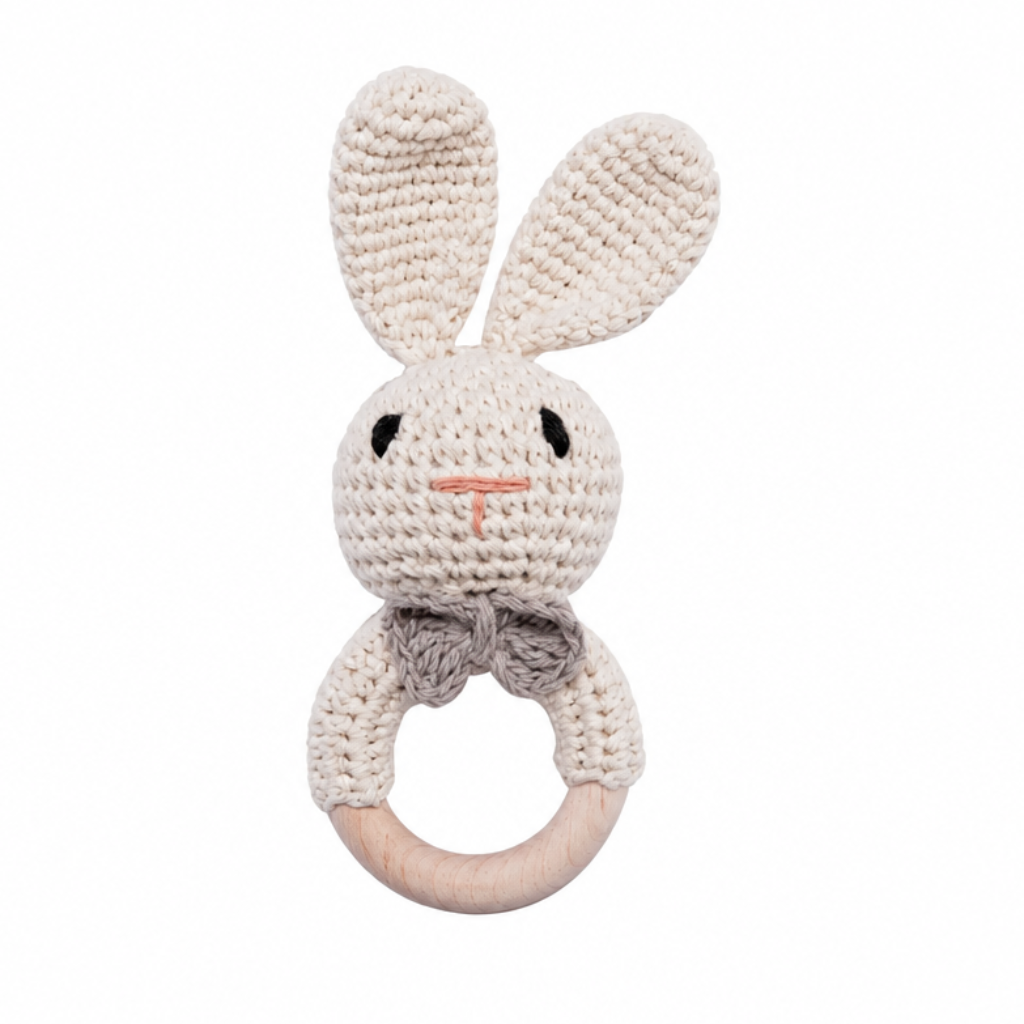 CuddleRattle – Doux et ludique – Hochet pour bébé au crochet avec anneau en bois