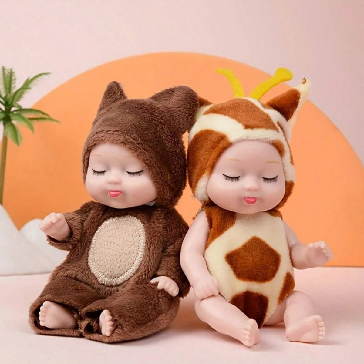 LittleDolly – Mignon et douillet – Une poupée habillée d'un costume d'animal rigolo