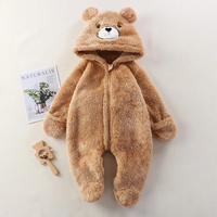 Thumbnail for CozyBear – Doux et chaud – Combinaison pour bébé avec capuche à motif animalier