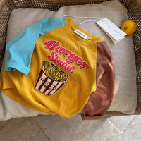 Thumbnail for LittleRetro – Cool et tendance – T-shirt à manches longues pour enfant avec imprimé graphique