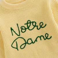 Thumbnail for WarmWeave – Confortable et ludique – Pull « Notre Dame »