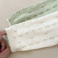 Thumbnail for MiniBelle – Élégante et douce – Robe de bébé tricotée avec volants
