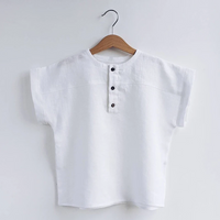 Thumbnail for LittleClassic – Élégant et confortable – Chemise en lin pour garçon avec boutons décoratifs