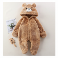 Thumbnail for CozyBear – Doux et chaud – Combinaison pour bébé avec capuche à motif animalier