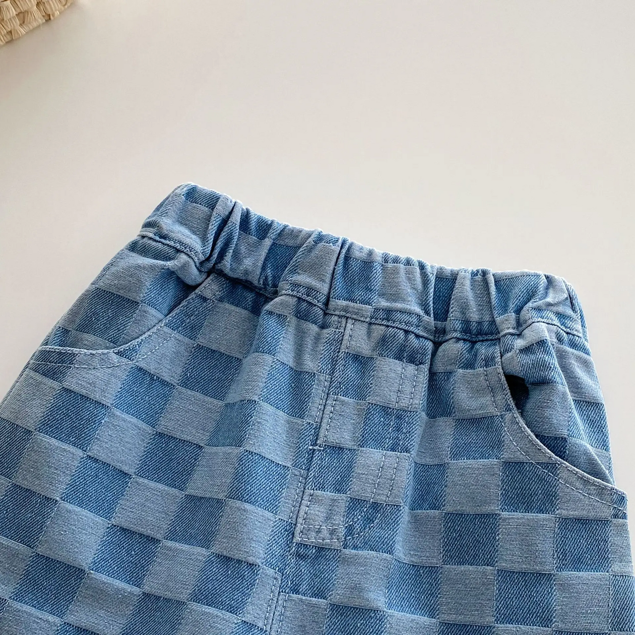 DenimCheck – Confortable et tendance – Pantalon pour enfant à motifs carrés