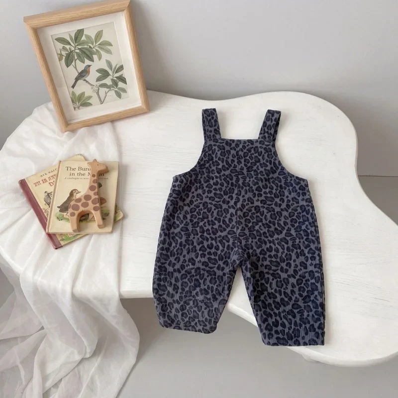LeopardChic – Tendance et confortable – Salopette pour fille à imprimé léopard