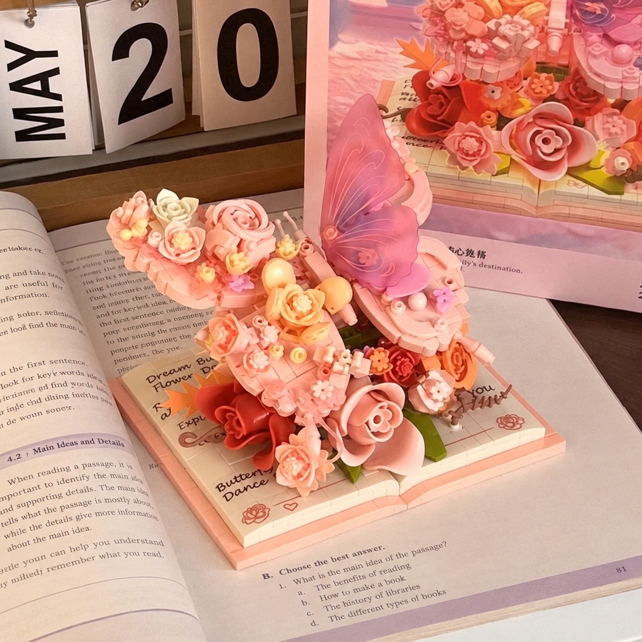 BloomBook – Romantique et créatif – Livre de fleurs en 3D avec des roses et des papillons
