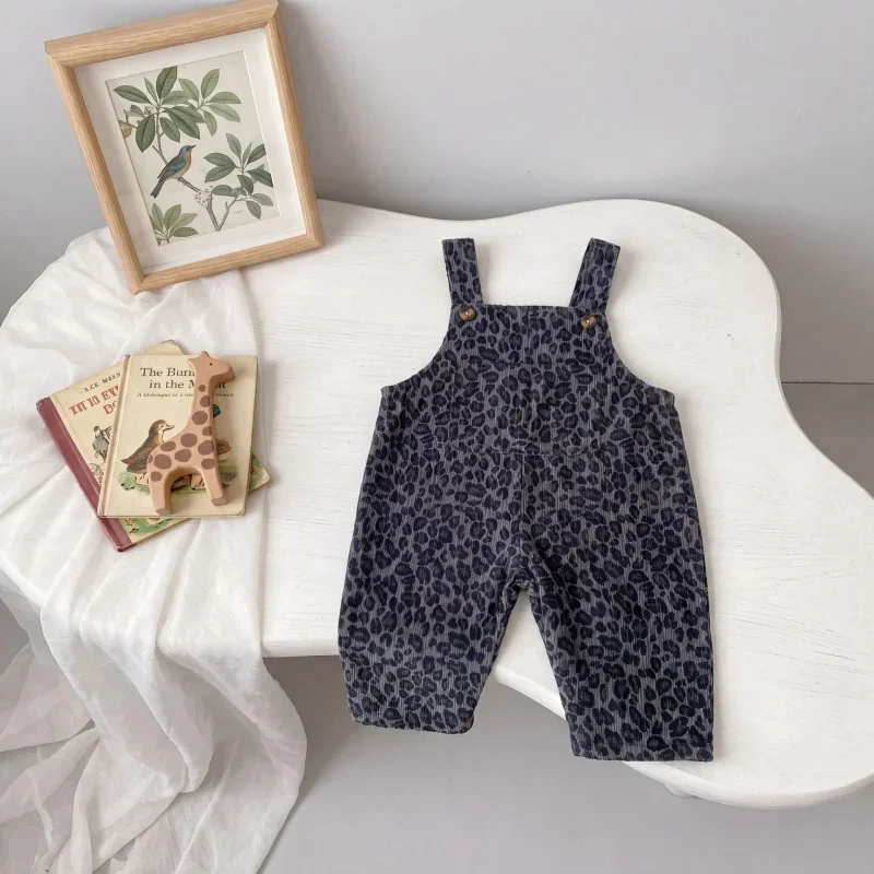 LeopardChic – Tendance et confortable – Salopette pour fille à imprimé léopard