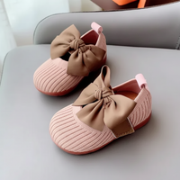 Thumbnail for SweetBow – Mignon et pratique – Chaussons de bébé tricotés avec un nœud papillon