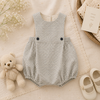 Thumbnail for Vintage Rompers – Intemporel et doux – Combinaison pour bébé