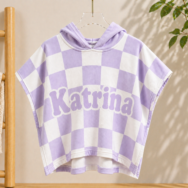 Personalized Hooded Towel – Douce et unique – Cape de bain personnalisée pour enfant