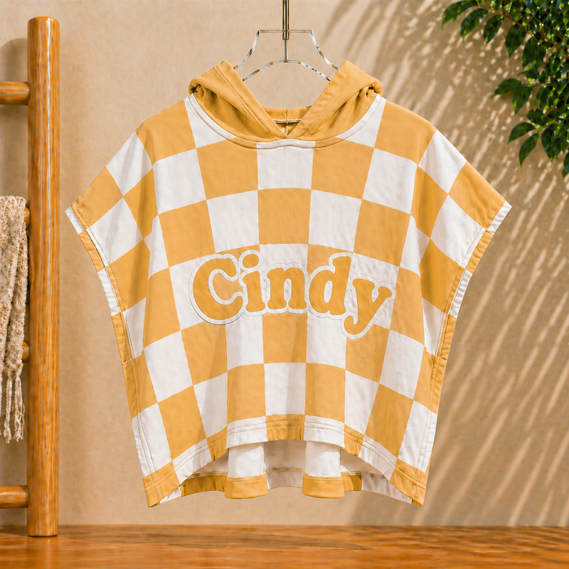 Personalized Hooded Towel – Douce et unique – Cape de bain personnalisée pour enfant