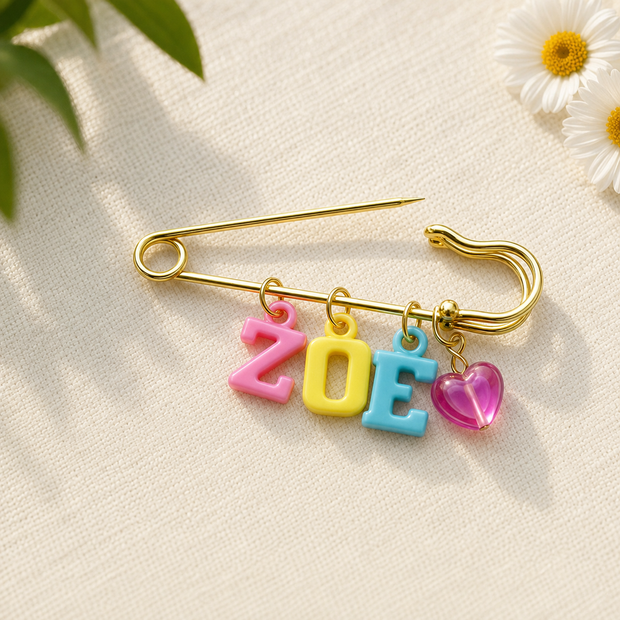 Personalized Charm Pin – Personnalisée et élégante – Broche avec prénom