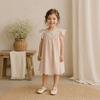 Lace Stitching Dress – Élégance et confort – Dentelle et surpiqûres
