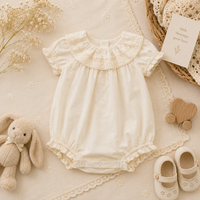 Thumbnail for Vintage Rompers – Intemporel et doux – Combinaison pour bébé