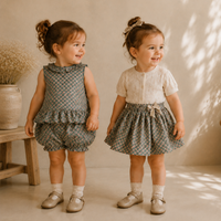 Thumbnail for Matching Set – Confortable et imprimé marguerite – Bloomer, jupe et chemisier