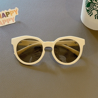 Thumbnail for Colorful Kids Sun Shades – Protection UV et élégance – Lunettes de soleil pour enfants