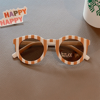 Thumbnail for Colorful Kids Sun Shades – Protection UV et élégance – Lunettes de soleil pour enfants