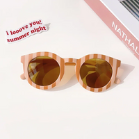 Thumbnail for Colorful Kids Sun Shades – Protection UV et élégance – Lunettes de soleil pour enfants