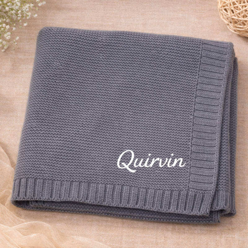 Personalized Baby Blanket – Douce et unique – Couverture en coton personnalisée et brodée