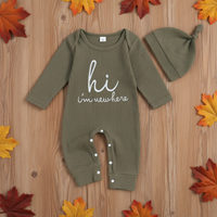 Thumbnail for CuddleBaby – Bonjour, je suis nouvelle ici – Ensemble combi-pantalon et bonnet pour bébé