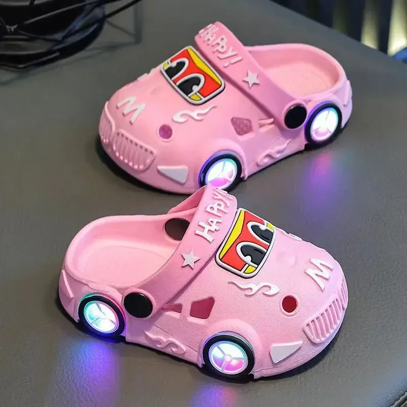 GlowRun – Élégantes et ludiques – Pantoufles LED pour la voiture