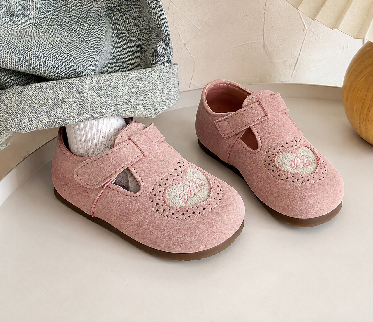 Barefoot – Cuir et pieds nus – Chaussures pour enfants à semelles souples