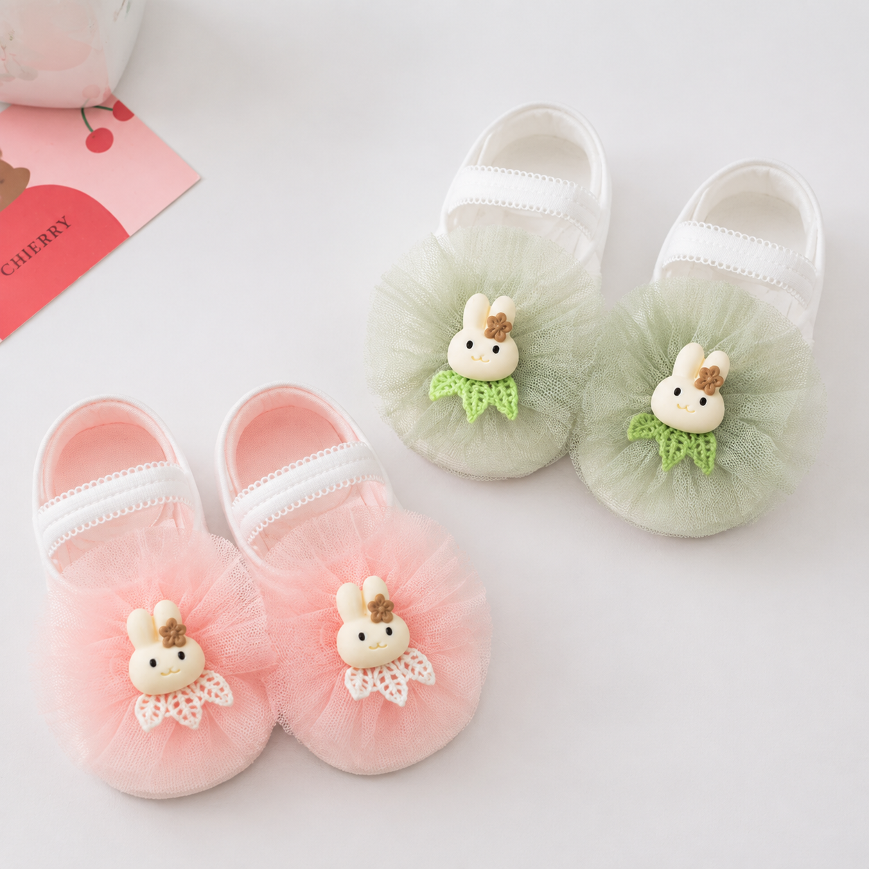 SweetFeet – Douces et mignonnes – Chaussettes pour bébé à fleurs et dentelle