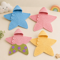 Thumbnail for CozyStar – Doux et fait main – Combinaison pour bébé tricotée avec un motif en forme d'étoile