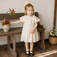Thumbnail for Sleeveless Dress – Élégante et confortable – Robe à col en dentelle