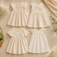 Thumbnail for Sleeveless Dress – Élégante et confortable – Robe à col en dentelle