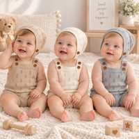 Thumbnail for MiniCozy – Doux et confortable – Salopette tricotée pour bébé avec bonnet