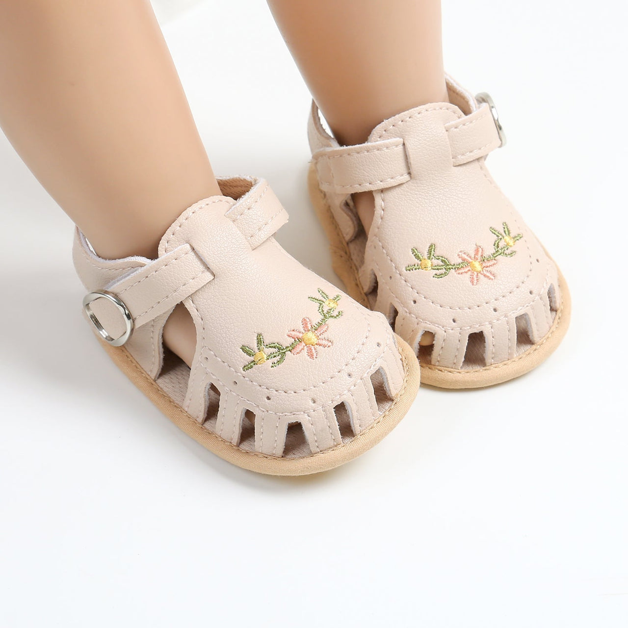 TinyPetals – Confort et style – Sandales pour bébé avec broderies florales