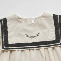 Thumbnail for Sailor Top – Élégant et confortable – Chemise à détails en dentelle et manches bouffantes