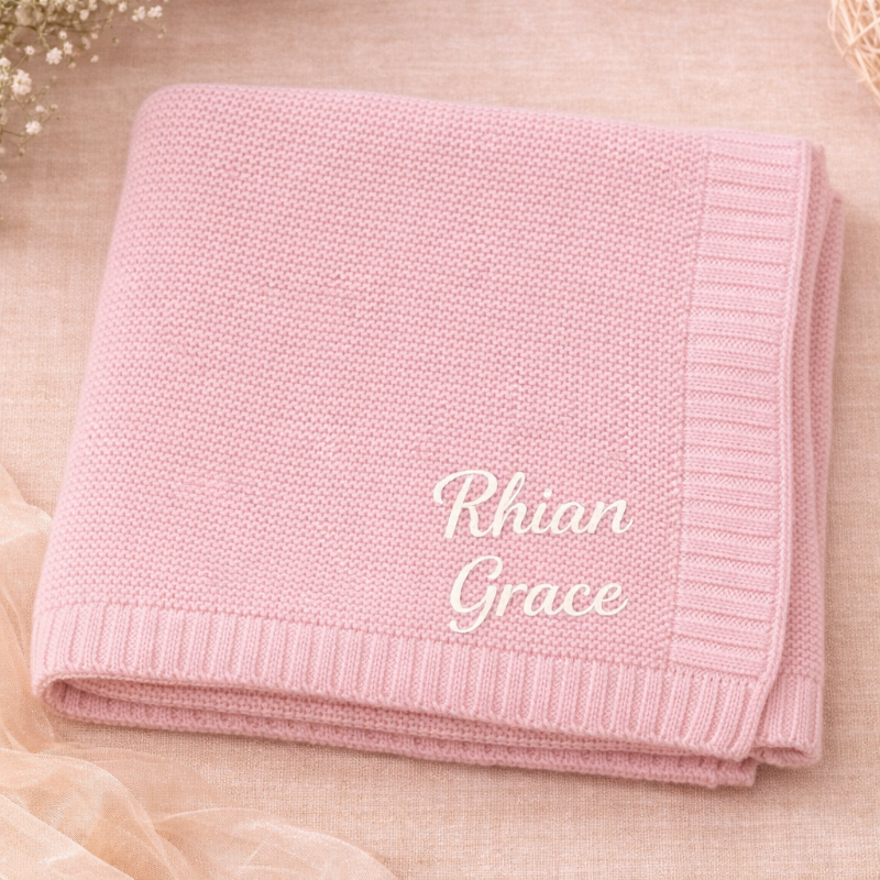 Personalized Baby Blanket – Douce et unique – Couverture en coton personnalisée et brodée