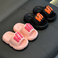 Thumbnail for CloudWalk – Confortables et antidérapantes – Pantoufles pour enfants « Hi »